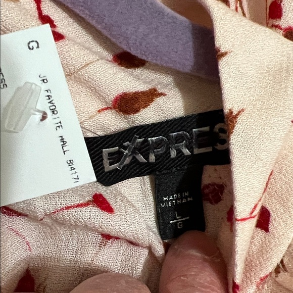 Express Pink Flutter Sleeve Blouse with Peter Pan Collar - Picture 7 of 8